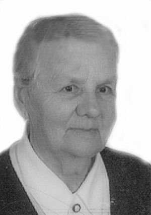 joanna gad 1.jpg